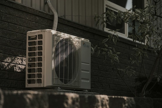 L.A. Rushes 1,066 A/C Units into Sweltering Public Housing