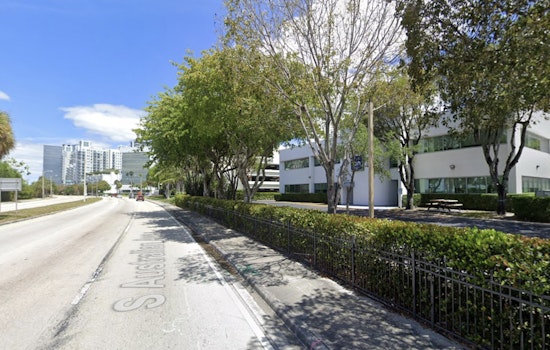 Lakefront Berkeley Tower Muscles Into West Palm Beach Skyline