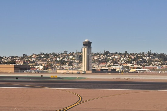 Landing Cap Chaos Snarls San Diego Holiday Flyers