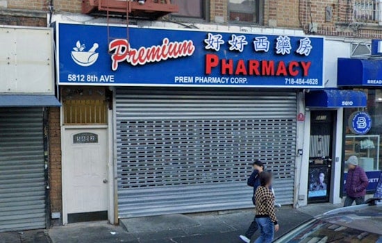 Late-Night Eighth Ave Knife Attack Leaves 23-Year-Old Hurt, Cops Collar Suspect