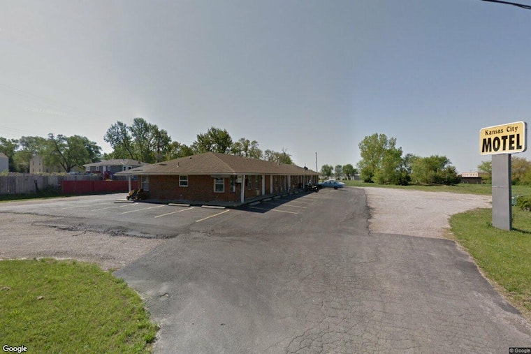 Laundry Room Blaze Boots 28 From Olathe Motel