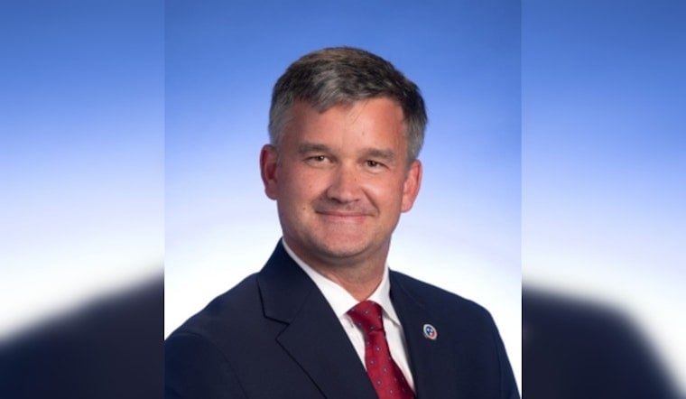 Lee Appoints Jordan Mollenhour To McGhee Tyson Board