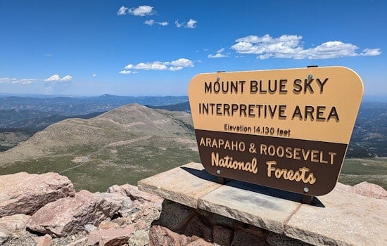 Lightning Blast On Mount Blue Sky Kills One, Injures Four At Summit