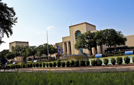 Lightning Lockdown: Dallas Fan Festival Shuts Out Crowds At Fair Park