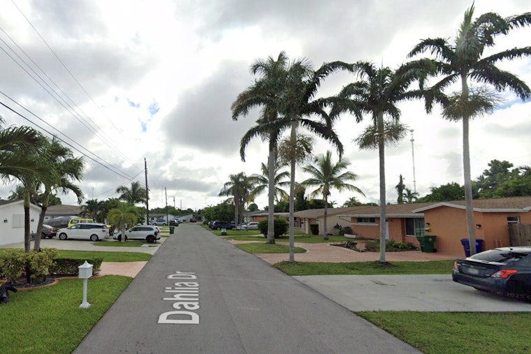 Lightning Zaps Gas-Leaking Car, Jolts Quiet Miramar Block