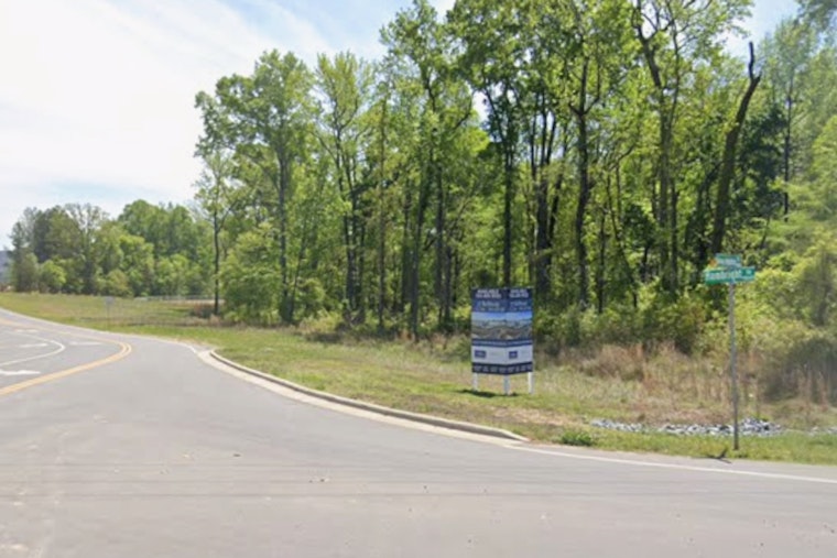 Liquid Wizards Leases 315,896-Square-Foot Huntersville Warehouse