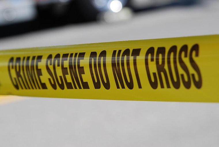 Long Beach Man Shot Dead Near Edison Elementary Gunman At Large
