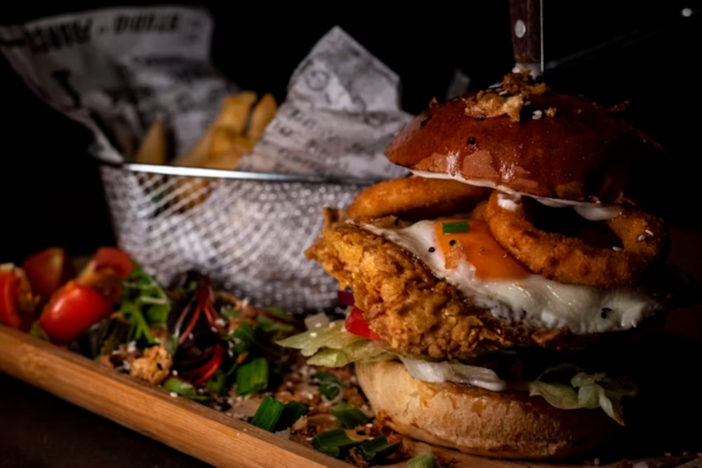 Lynnwood Heats Up As Dave’s Hot Chicken Lands By Alderwood Mall