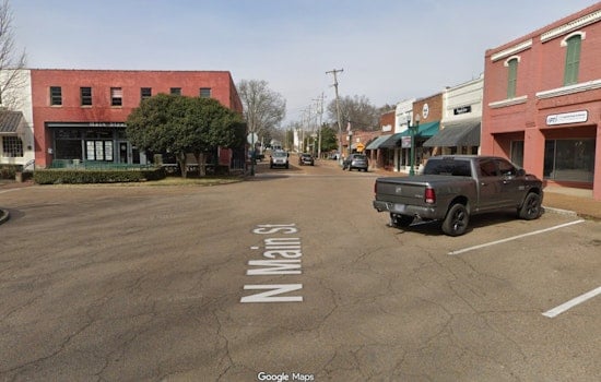 Live Wires Snarl Main Street Just Off Collierville Town Square