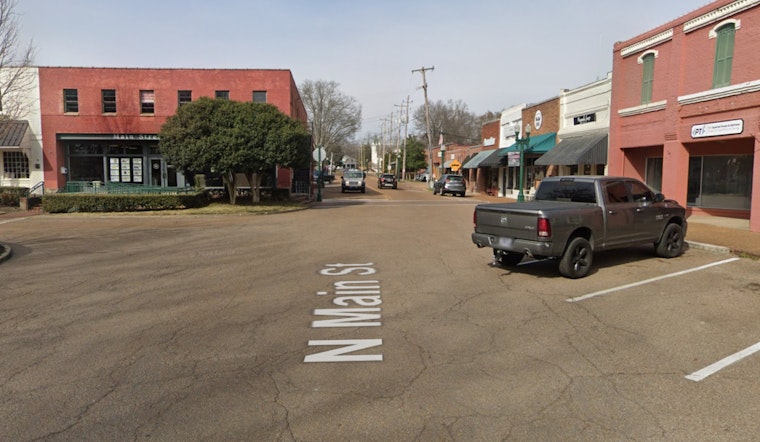 Live Wires Snarl Main Street Just Off Collierville Town Square