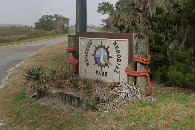 Man Vanishes In Rough Surf At Jacksonville’s Huguenot Park, Search Drags Into Night