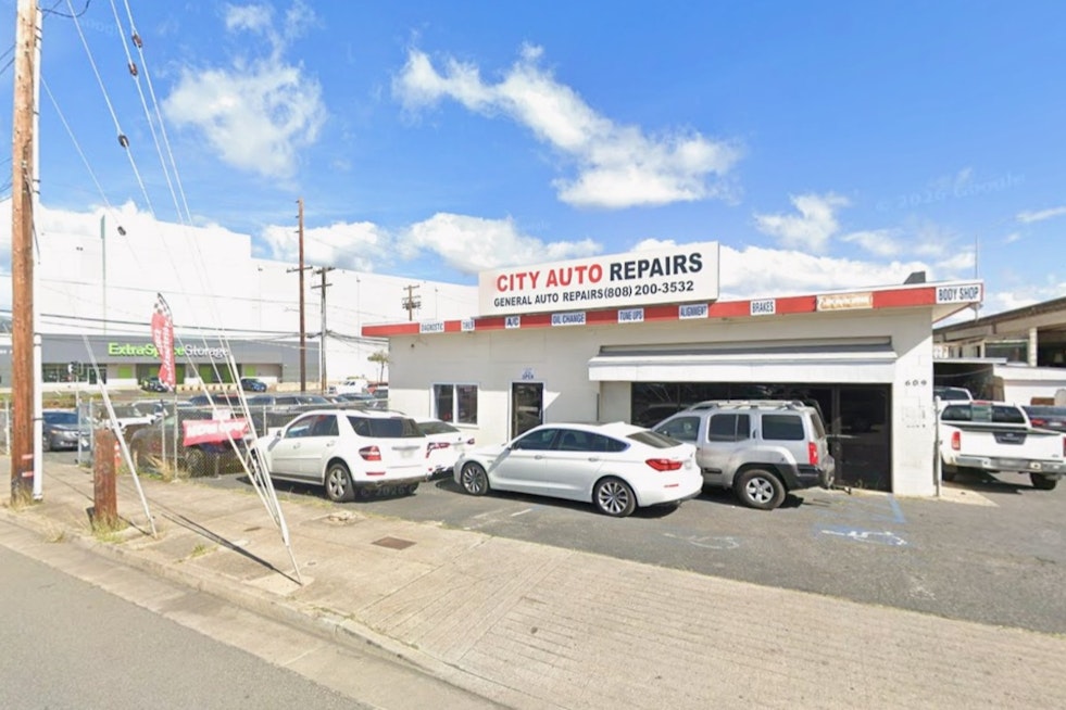 Mapunapuna Car Lot Reels From Heist, Gets Five Hot Rides Back