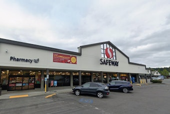 Maryland Investor Snaps Up Bellevue Safeway Center For $61.4 Million