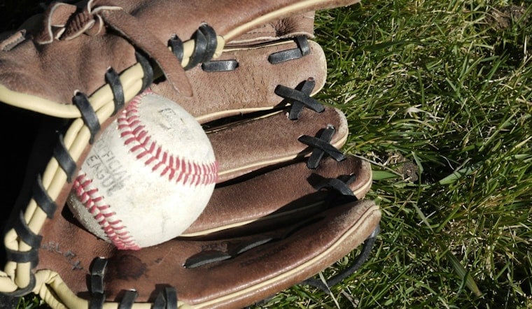 Mets Flirt With Catcher Shakeup As Trade Clock Ticks