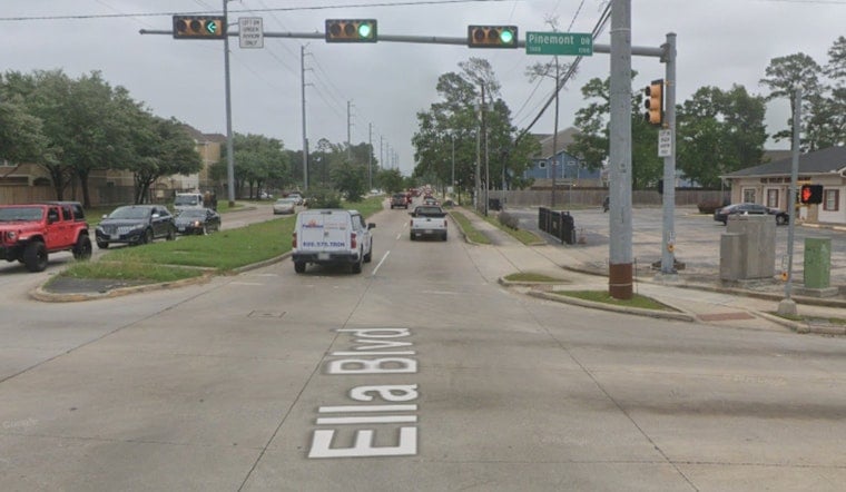 Midnight Ella Smashup in Northwest Houston Kills Woman, Critically Injures Driver