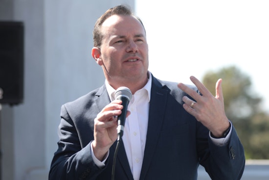 Mike Lee Wants to Turn U.S. Hackers Into Cyber Bounty Hunters