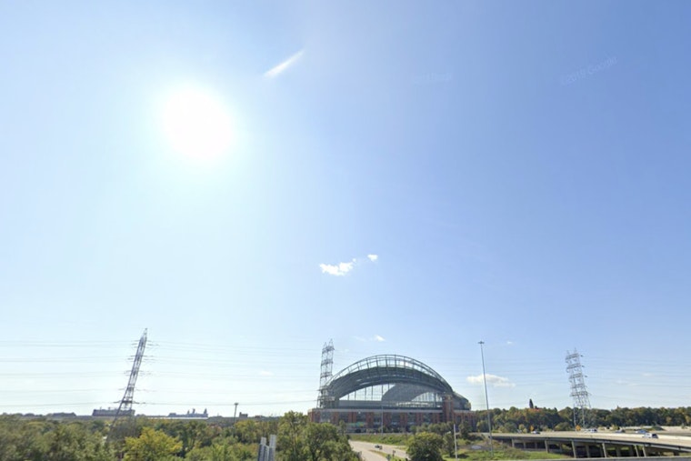 Milwaukee’s Sunny Thursday Gives Way To A Rainy Weekend