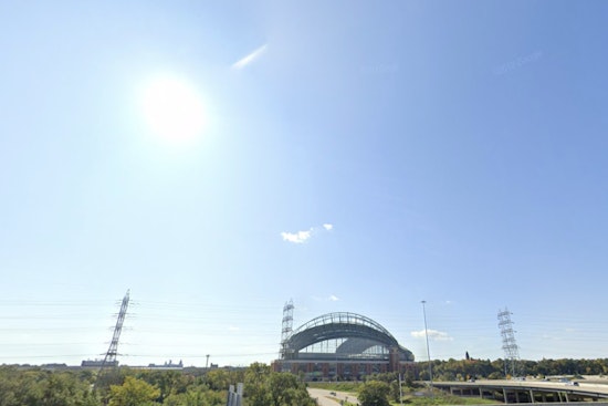 Milwaukee’s Sunny Thursday Gives Way To A Rainy Weekend