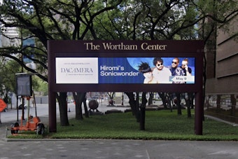Morgan Freeman Brings Big-Screen Blues To Downtown Houston Stage