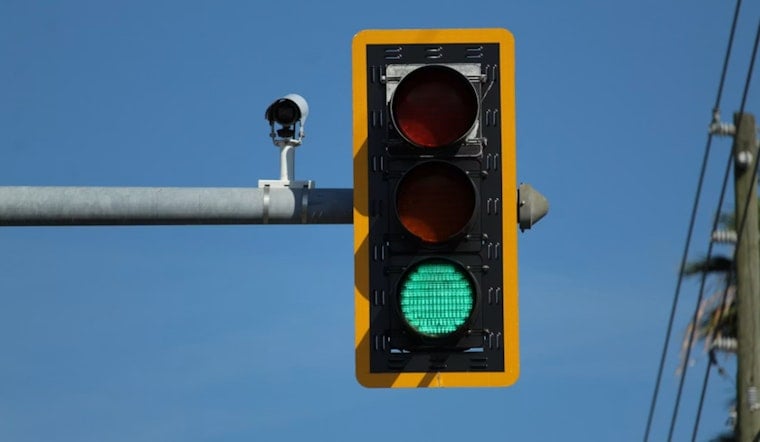St. Clair Stoplight Meltdown Leaves Drivers Taking Turns In The Dark