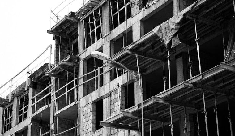Mount Washington's Ghost Houses Have Neighbors Fuming