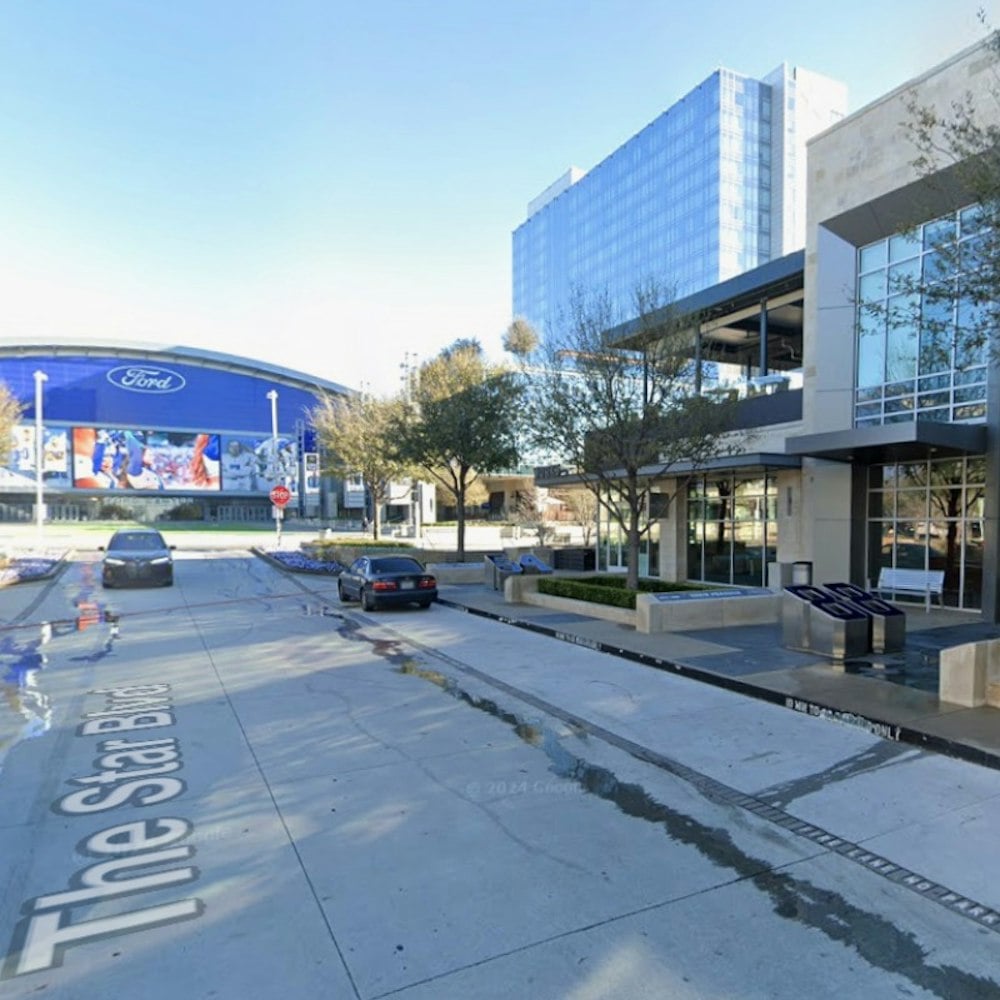 Moxies Saddles Up At The Star In Frisco
