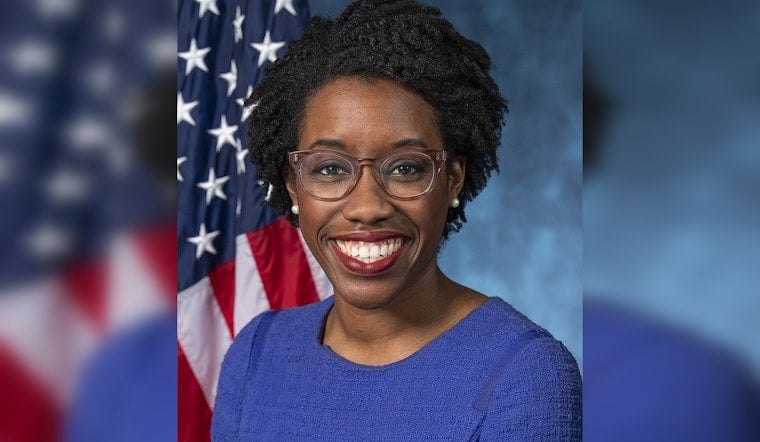 Naperville’s Nurse-Rep Pushes D.C. To Cover Seniors’ Rehab Stays