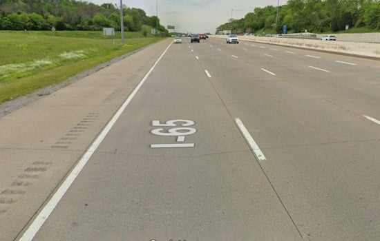 Nashville Motorcyclist, 19, Dies Trying To Pass Two Semis