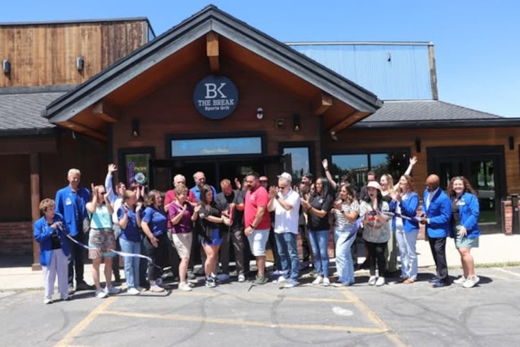 New Game‑Night Bar The Break Crashes Into Taylorsville With Ribbon Cutting