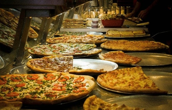 New York Slice Invasion Hits Woodland Hills' Valley Country Market
