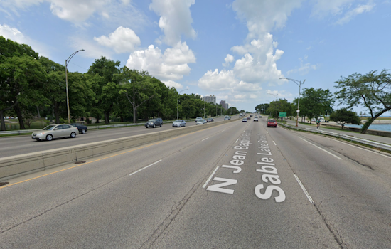 North Side Lake Shore Drive Crash Claims 20-Year-Old Motorcyclist
