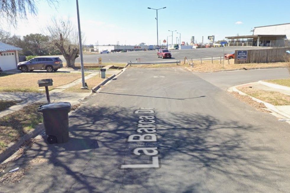 North Side Parking Lot Showdown Leaves Man Wounded Near Walmart H‑E‑B