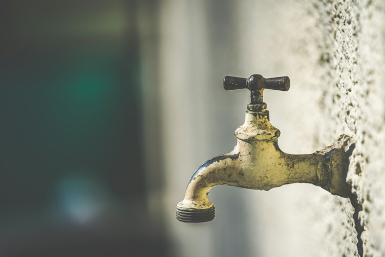 Nuseirat’s Daily Water Scramble Caught In Harrowing New Photos