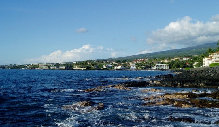 Offshore Jolt Rattles Kona Coast, Spares Big Island a Tsunami Scare