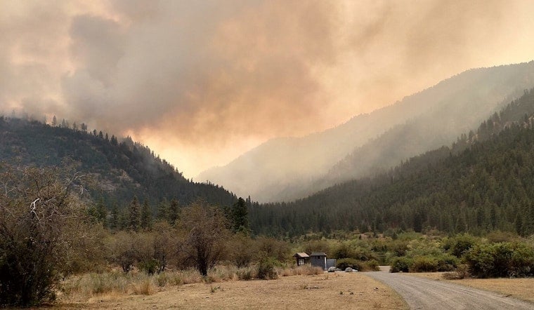 'Leave Now' Panic in Okanogan as Wildfire Chases Families From Homes