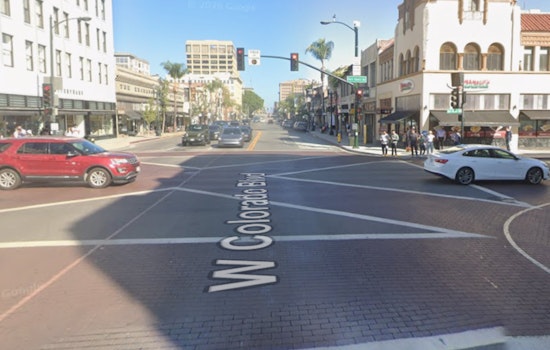 Old Pasadena Corner Becomes Ground Zero in Vigil Over ICE Shootings