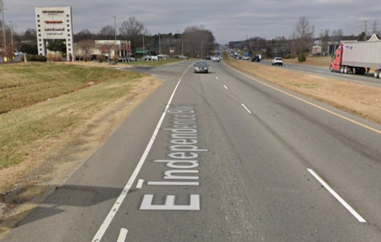One Dead, One Hurt in Independence Blvd Crash in Charlotte