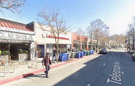 One-Glove Beef Grab Has Berkeley Lining Up On Telegraph