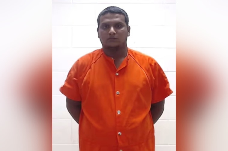 Orange-Clad Liberty County Inmate Bolts From Kingwood ER Before Dawn