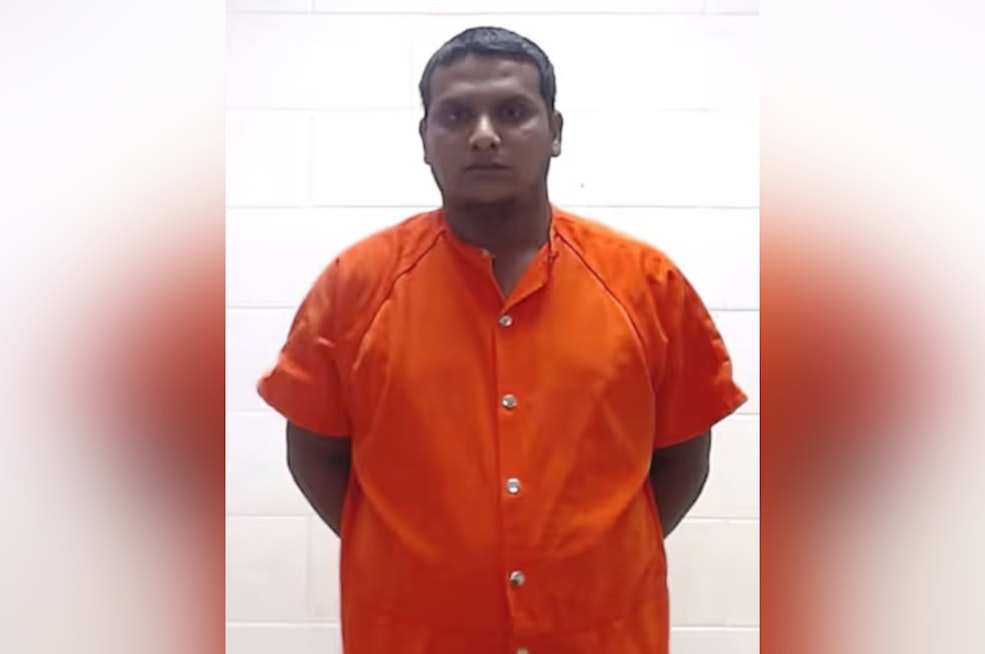Orange-Clad Liberty County Inmate Bolts From Kingwood ER Before Dawn