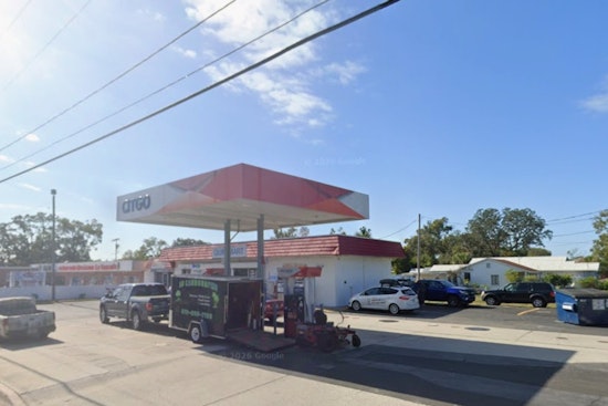 Pad Thai Heats Up North Armenia Citgo With Tiny Thai Counter