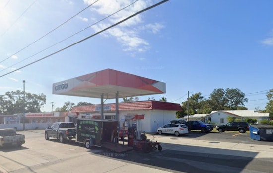 Pad Thai Heats Up North Armenia Citgo With Tiny Thai Counter