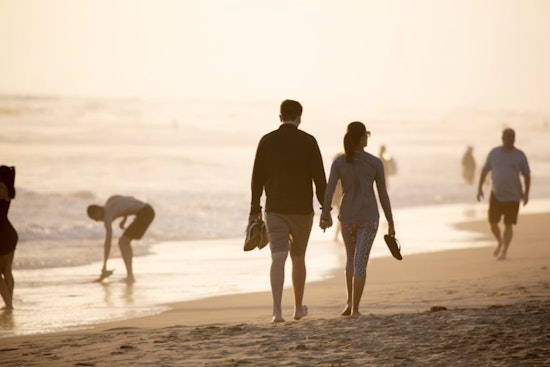 Padre Island Sand Sizzles at 122 Degrees, Torches Bare Feet