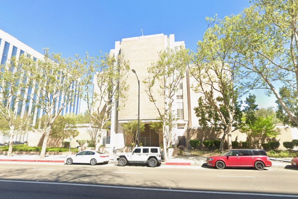 Palo Alto Brothers Trade Blows In Bitter Ketamine Clinic Cash Brawl