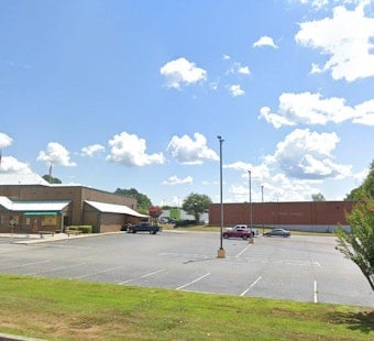 Parking Lot Beatdown Leaves Man Badly Hurt In Anderson County