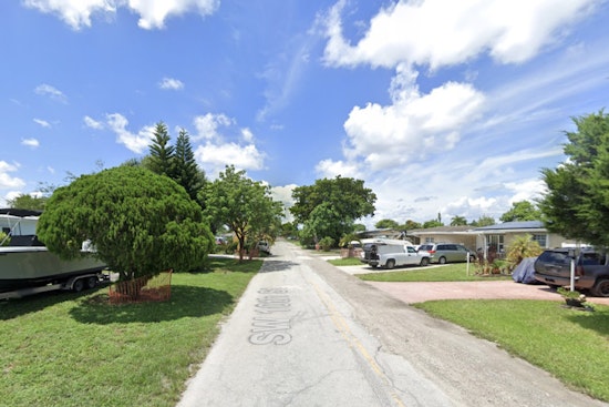 Pembroke Pines Street Gives Way As Sinkhole Shuts Down SW 10th