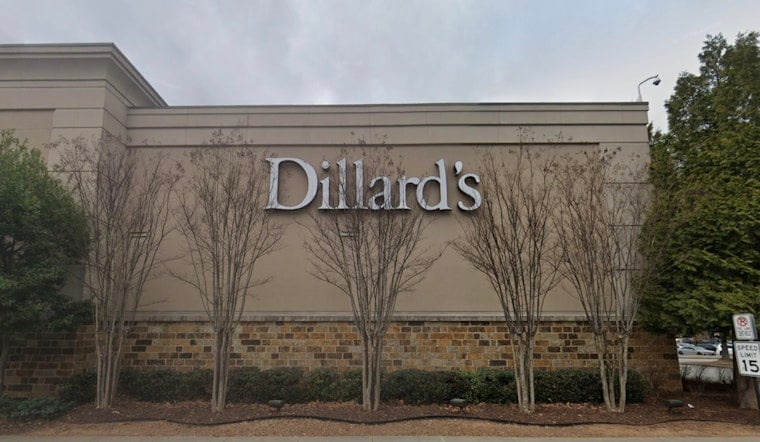Perimeter Mall Chaos As Dunwoody Cop Bitten And Spat On In Dillard’s Bust