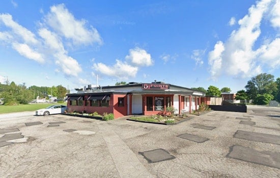 Permit Denied, Party On: Richmond Heights Grill Packs In 300 Before Cops Step In