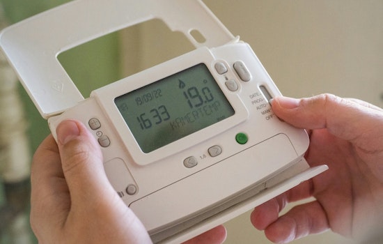 Phoenix Condo Residents Swelter As Broken Chiller Leaves 40 Units Without AC