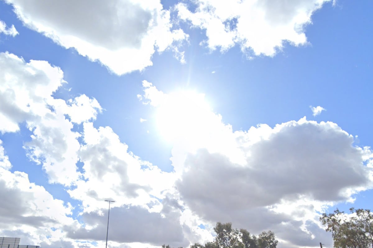 Phoenix Swelters Near 108 As Monsoon Storms Eye The Valley